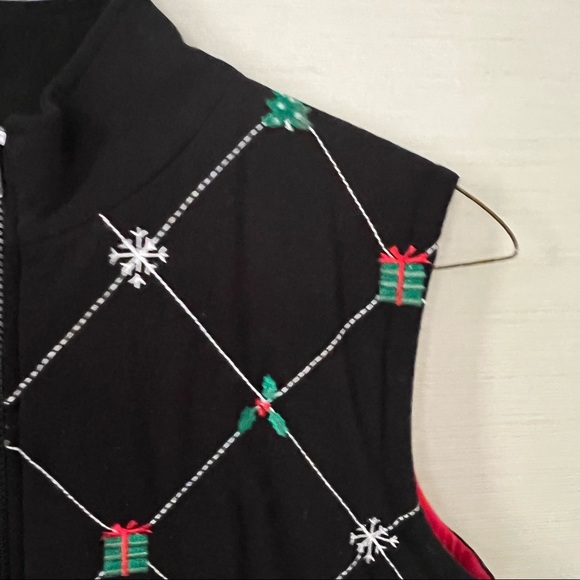 Belle Point Black Christmas Sweater Vest - Picture 4 of 15